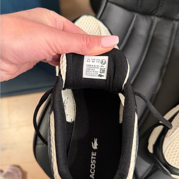 Lacoste 97 2K Unisex Sneakers - Picture 7 of 7